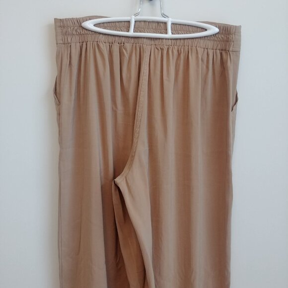 Light tan caramel brown XL cropped lightweight flowy wide leg ankle pants - Picture 5 of 13
